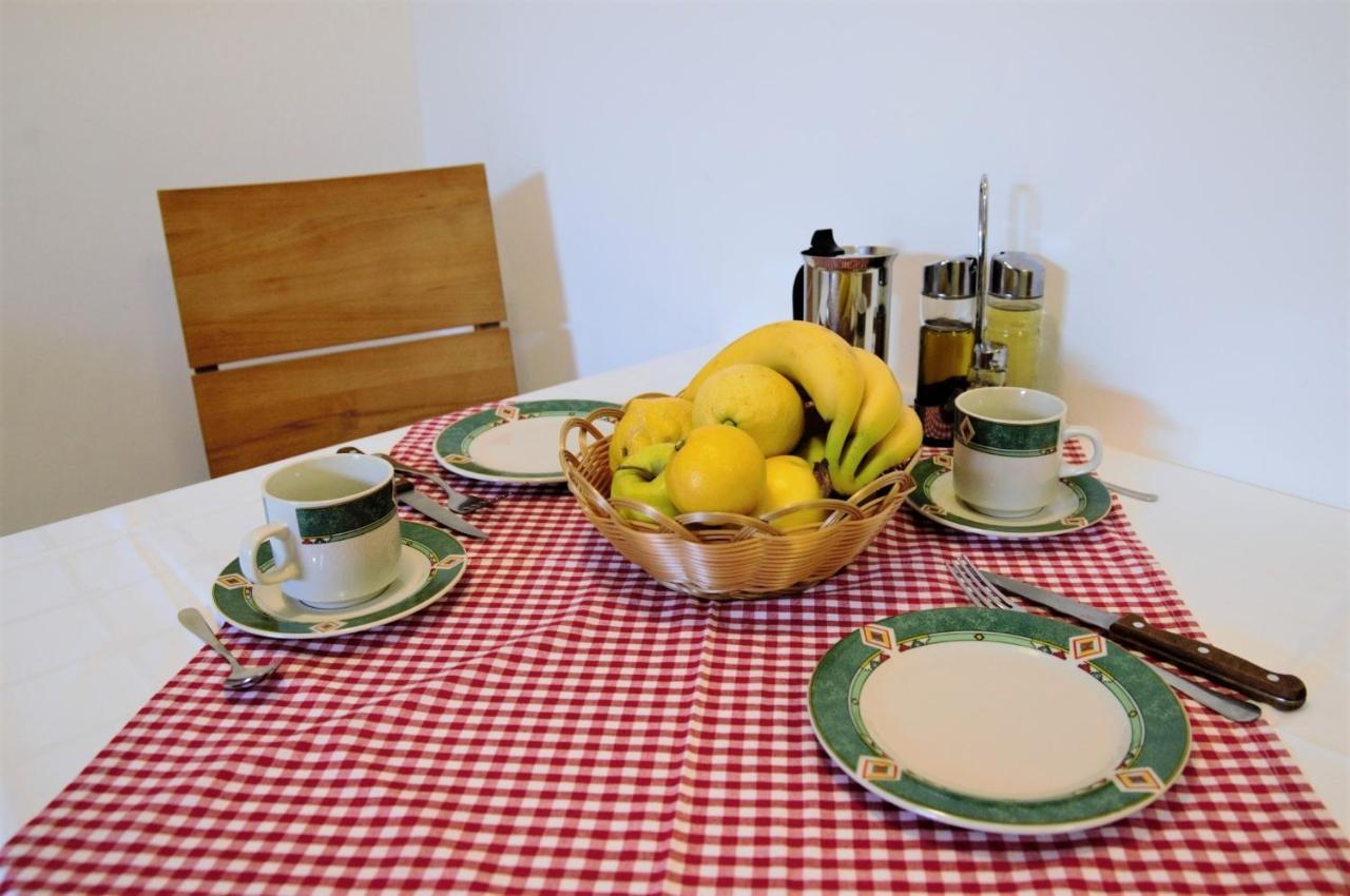 Amaryllis Residence, Apartment Diana & Deluxe Rooms With Shared Kitchen ヴェリ・ロシニュ エクステリア 写真