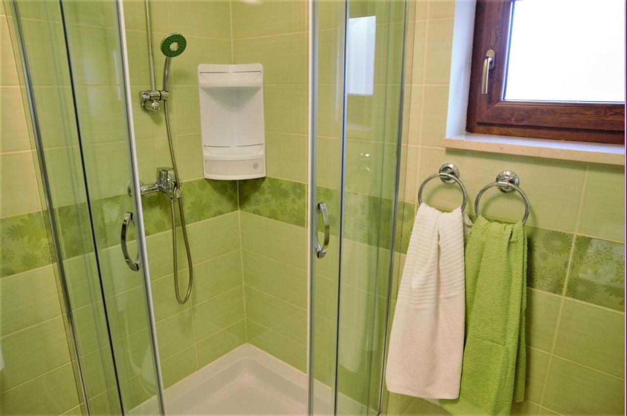 Amaryllis Residence, Apartment Diana & Deluxe Rooms With Shared Kitchen ヴェリ・ロシニュ エクステリア 写真