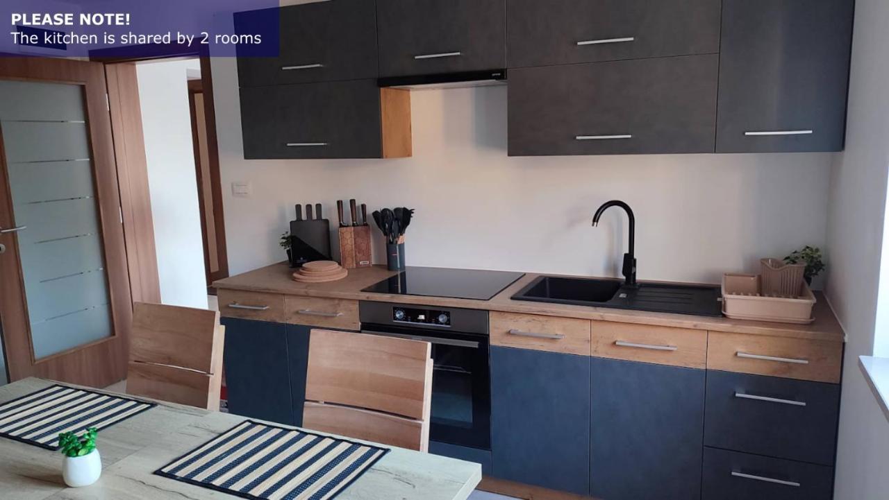 Amaryllis Residence, Apartment Diana & Deluxe Rooms With Shared Kitchen ヴェリ・ロシニュ エクステリア 写真
