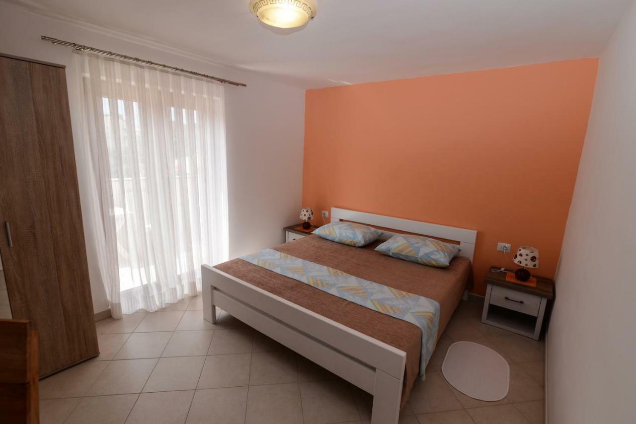 Amaryllis Residence, Apartment Diana & Deluxe Rooms With Shared Kitchen ヴェリ・ロシニュ エクステリア 写真